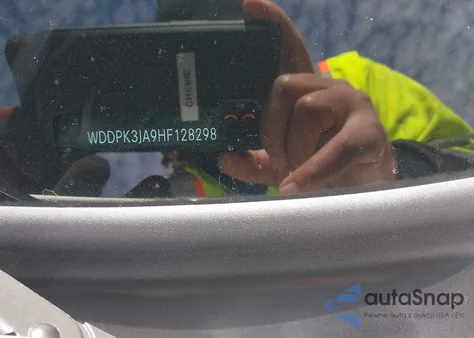 2017 Mercedes-Benz Slc 300 z USA, uszkodzony, nr VIN WDDPK3JA9HF128298